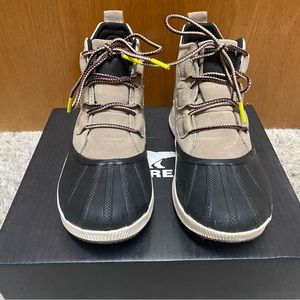 Sorel Women’s Out n About lll Classic Boot - size 7